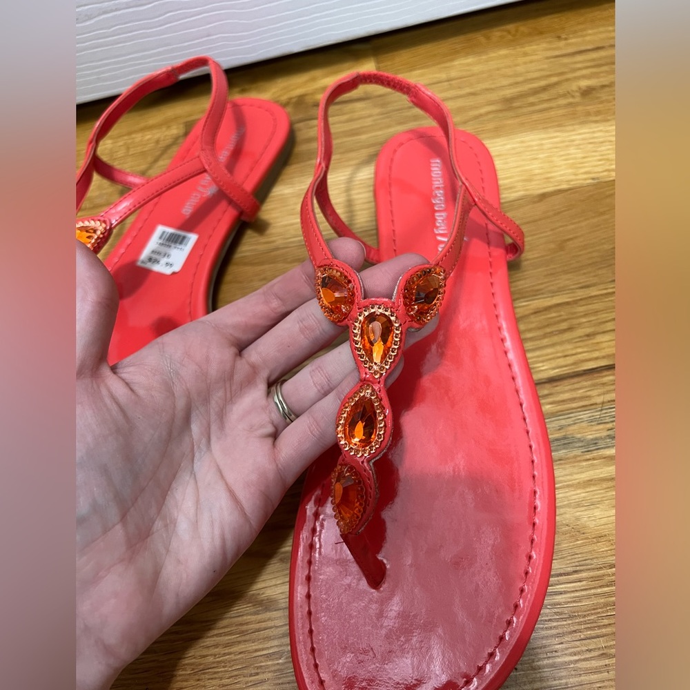 NWT Montego Bay Club Coral Sandals, size 10